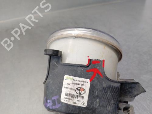Left front fog light TOYOTA AURIS (_E18_) 1.8 Hybrid (ZWE186_, ZWE186R) | BP15422417C30 