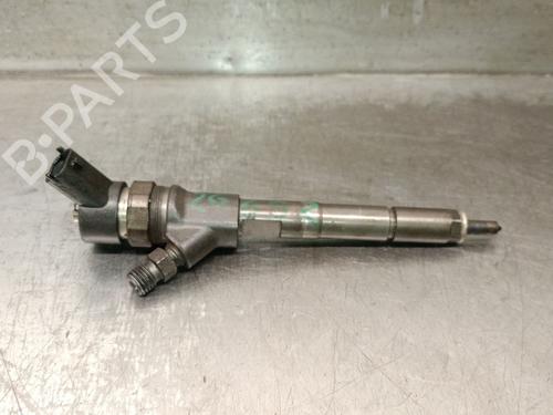 Used Injector Injector TOYOTA YARIS (_P9_) 1.4 D-4D (NLP90_, NLP90R) (90 hp) 39514897 39514897