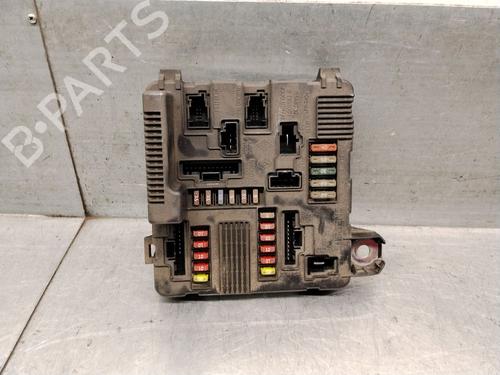 Used Fuse box Fuse box 39099003 39099003