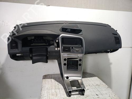Used Dashboard VOLVO XC60 I SUV (156) D5 AWD (205 hp) 29862713