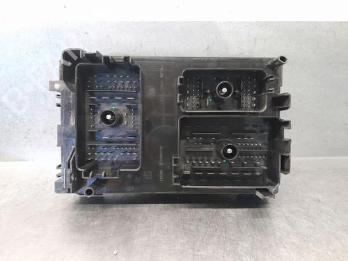 Fuse box OPEL ZAFIRA TOURER C (P12) 1.4 (75) | BP37154611E1 - Image 2