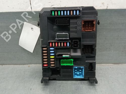 Used Fuse box PEUGEOT 308 SW II (LC_, LJ_, LR_, LX_, L4_) 1.6 HDi / BlueHDi 115 (LCBHXM, LCBHXT) (115 hp) 29175171