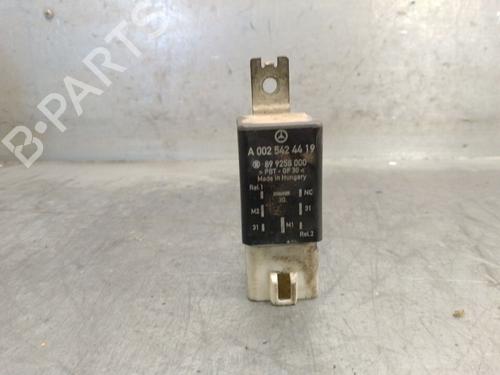 Elektronisk modul MERCEDES-BENZ VITO / MIXTO Van (W639) 109 CDI (639.601, 639.603, 639.605) (88 hp) 32372709