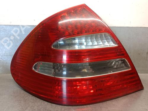 Used Left taillight Left taillight MERCEDES-BENZ E-CLASS (W211) E 320 CDI (211.026) (204 hp) 35819750 35819750