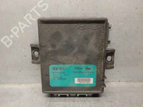 Used Electronic module KIA SORENTO III (UM) 2.2 CRDi (200 hp) 31880875