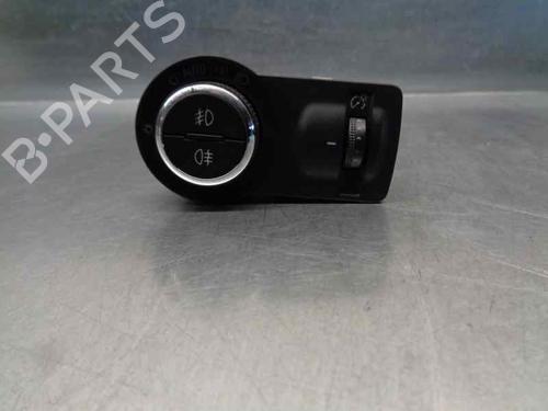 Used Headlight switch OPEL ASTRA J Saloon 1.4 Turbo (69) (140 hp) 21020484