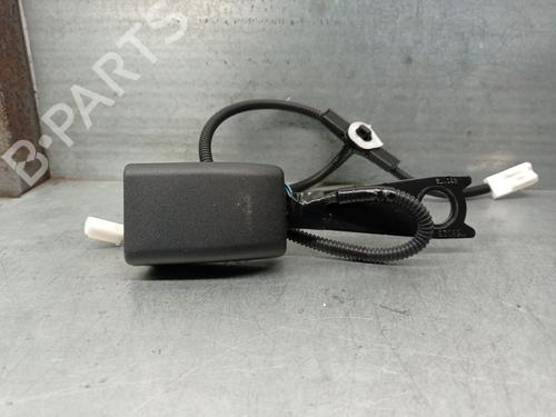 Used Seat buckle TOYOTA YARIS (_P21_, _PA1_, _PH1_) 1.5 Hybrid (MXPH10, MXPH11) (116 hp) 23127470