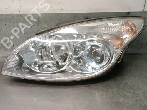 Lyskaster venstre HYUNDAI i30 (FD) 1.6 CRDi (90 hp) 31380935