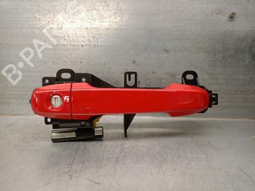 Used Front left exterior door handle TOYOTA YARIS (_P13_) 1.5 Hybrid (NHP130_) (101 hp) 25238511