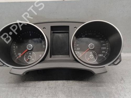 Used Instrument cluster VW GOLF VI (5K1) 2.0 TDI (170 hp) 17001352
