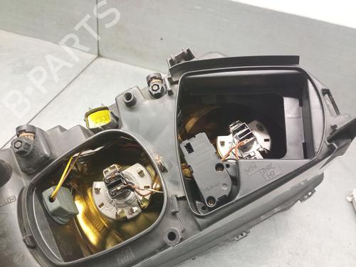 Left headlight CHRYSLER VOYAGER IV (RG, RS) 2.5 CRD | BP30052998C28 