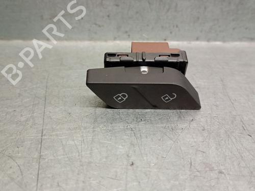 switch-vw-golf-viii-cd1-da1-2019-31882768 main image