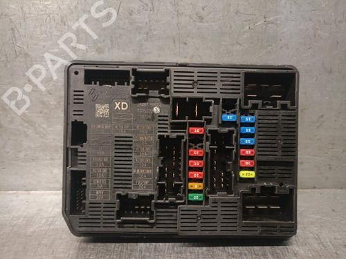 Used Fuse box NISSAN MICRA V (K14) 0.9 IG-T (90 hp) 30321940