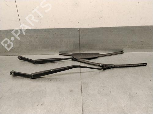 Used Rear windshield wiper arm Rear windshield wiper arm 38076095 38076095
