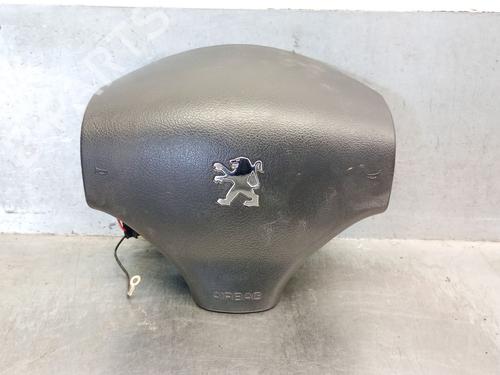 Førerens kollisjonspute PEUGEOT 206 Hatchback (2A/C) 1.4 i (75 hp) 28381208