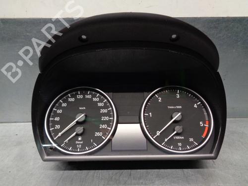 Used Instrument cluster BMW 3 (E90) 320 d (177 hp) 8382551
