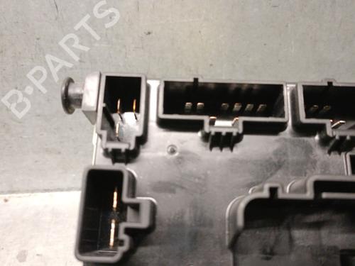 Sikringsdåse FORD MONDEO I Turnier (BNP) 2.0 i 16V | BP30482656E1