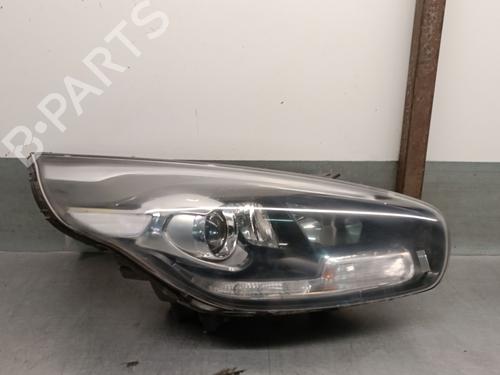 Used Right headlight KIA CARENS IV 1.7 CRDi (116 hp) 31802848