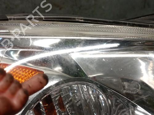 Right headlight KIA CERATO I Saloon (LD) 2.0 CRDi | BP31329842C29