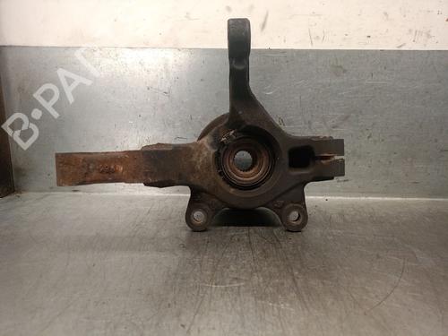 Used Right front steering knuckle NISSAN MICRA III (K12) 1.4 16V (88 hp) 29831582