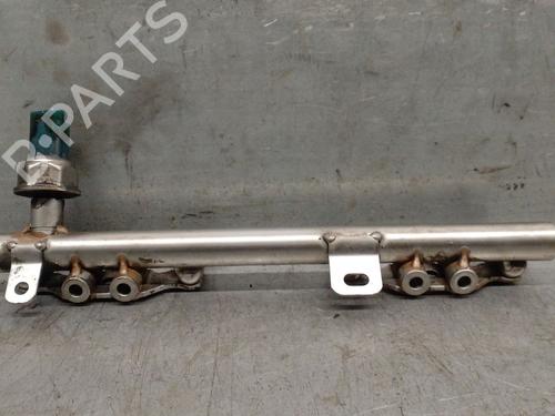 Used Injection rail Injection rail 25454703 25454703