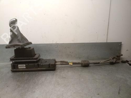 Used Gear lever PEUGEOT 308 II (LB_, LP_, LW_, LH_, L3_) 1.6 HDi (92 hp) 21794172