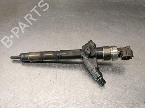 Inyector Inyector NISSAN X-TRAIL I (T30) 2.2 dCi (136 hp) 33844030 33844030