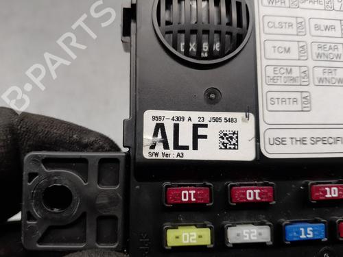 Fuse box CHEVROLET SPARK (M300)  | BP15833100E1 