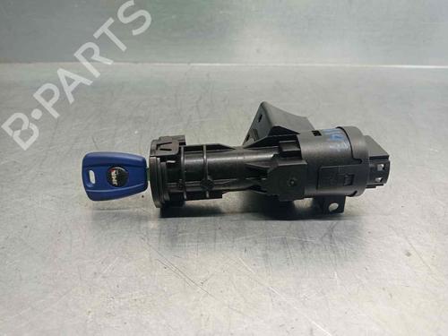 Used Ignition barrel LANCIA DELTA III (844_) 2.0 D Multijet (844.AXD1A, 844.AXM1A) (165 hp) 10506038