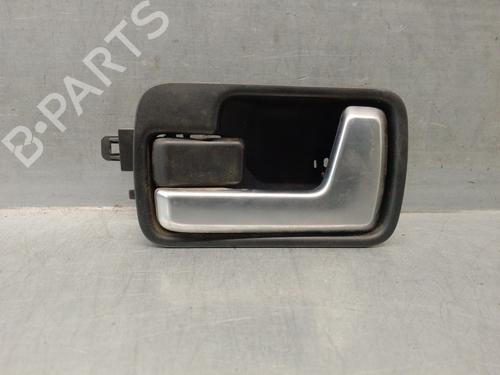 Used Front left interior door handle LAND ROVER DISCOVERY III (L319) 2.7 TD 4x4 (190 hp) 17363572