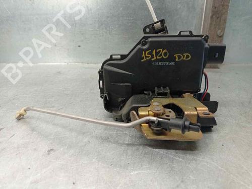 Høyre foran lås AUDI A4 B6 (8E2) 2.0 (130 hp) 9517325