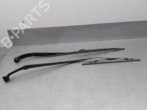 Used Front windshield wiper arm HYUNDAI i20 II (GB, IB) 1.0 T-GDI (101 hp) 16910706