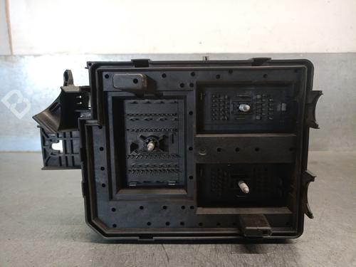 Fuse box OPEL CORSA E (X15) 1.3 CDTI (08, 68) | BP34722267E1 - Image 2