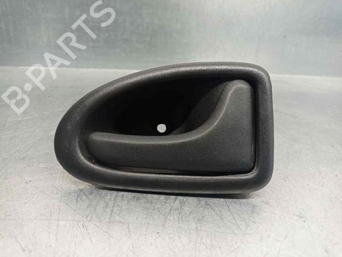Front right interior door handle NISSAN PRIMASTAR Van (X83) 1.9 dCi 80 8200028995 | 5 | PUERTAS