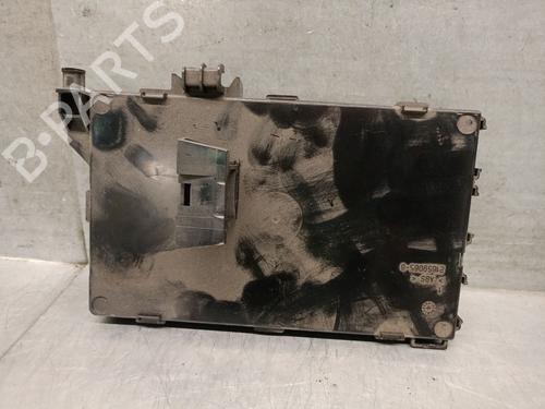 Zekeringkast Zekeringkast RENAULT CLIO II (BB_, CB_) 1.2 16V (BB05, BB0W, BB11, BB27, BB2T, BB2U, BB2V, CB05,... (75 hp) 37517063 37517063
