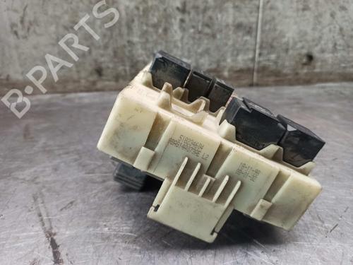 Fuse box FORD FOCUS I (DAW, DBW) 2.0 16V | BP8187822E1 