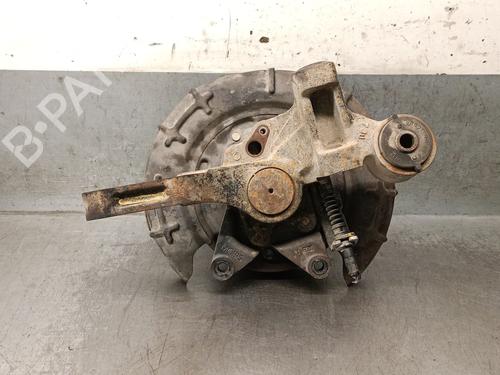 Used Left rear steering knuckle KIA SPORTAGE II (JE_, KM_) 2.0 i 16V (141 hp) 32372713