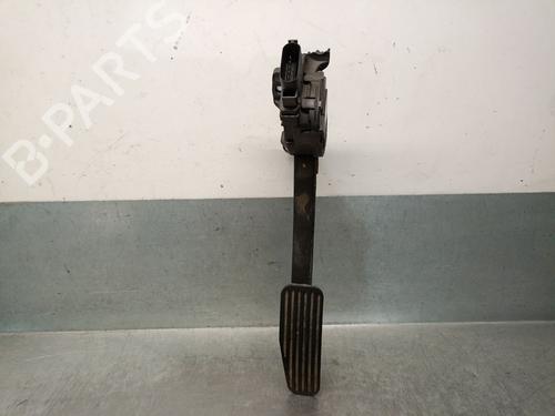 Used Pedal Pedal 39240808 39240808