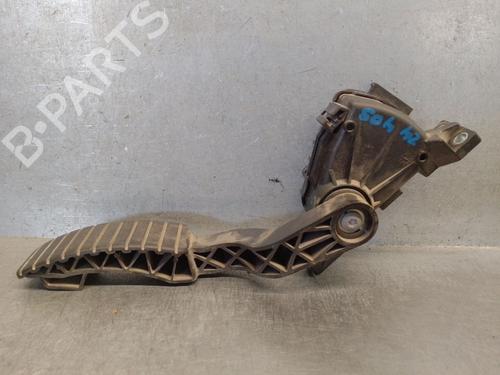 Pédale RENAULT LAGUNA II (BG0/1_) [2001-2007]  31250586