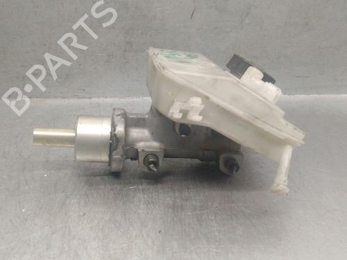 Used Brake master cylinder PEUGEOT 206 Hatchback (2A/C) 1.4 i (75 hp) 22726664