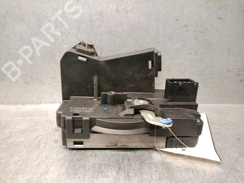 Used Tailgate lock RENAULT TRAFIC II Bus (JL) 2.0 dCi 115 (JL00, JL01, JL0H, JL0M, JL0U) (114 hp) 32271602