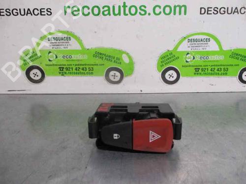 Used Warning switch RENAULT MEGANE III Grandtour (KZ0/1) 1.9 dCi (KZ0J, KZ0N, KZ1S) (131 hp) 3472450