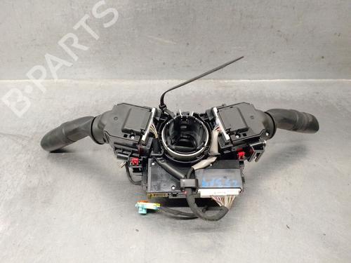 Headlight switch TOYOTA COROLLA Saloon (_E21_) 1.8 VVTi Hybrid (ZWE211, MZEA12) | BP34715756I24 - Image 2