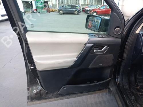 Left front fog light LAND ROVER FREELANDER 2 (L359) 2.2 TD4 4x4 | BP28708983C30 