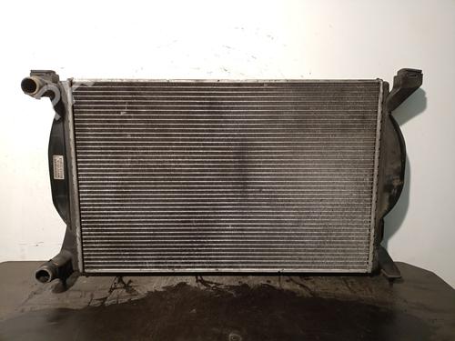 water-radiator-audi-a4-b6-avant-8e5-2000-2001-2002-2003-2004-2005-33176277 main image