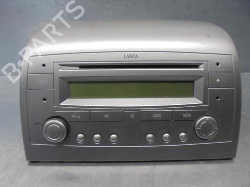 Used Radio LANCIA YPSILON (843_) 1.3 D Multijet (843.AXE11, 843.AXE1A) (90 hp) 16378613