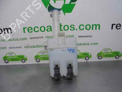 Used Windscreen washer tank KIA CARENS II MPV (FJ) [2002-2013]  7445416