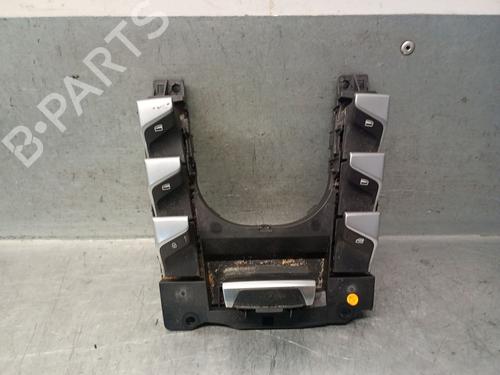Used Left front window switch CITROËN DS5 2.0 HDi 200 Hybrid4 All-wheel Drive (200 hp) 27999707
