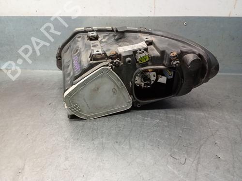 Right headlight CHRYSLER VOYAGER IV (RG, RS) 2.8 CRD | BP27201355C29 