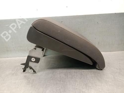 Armrest / Center console VW TOURAN (1T3) 1.6 TDI | BP31882757I20